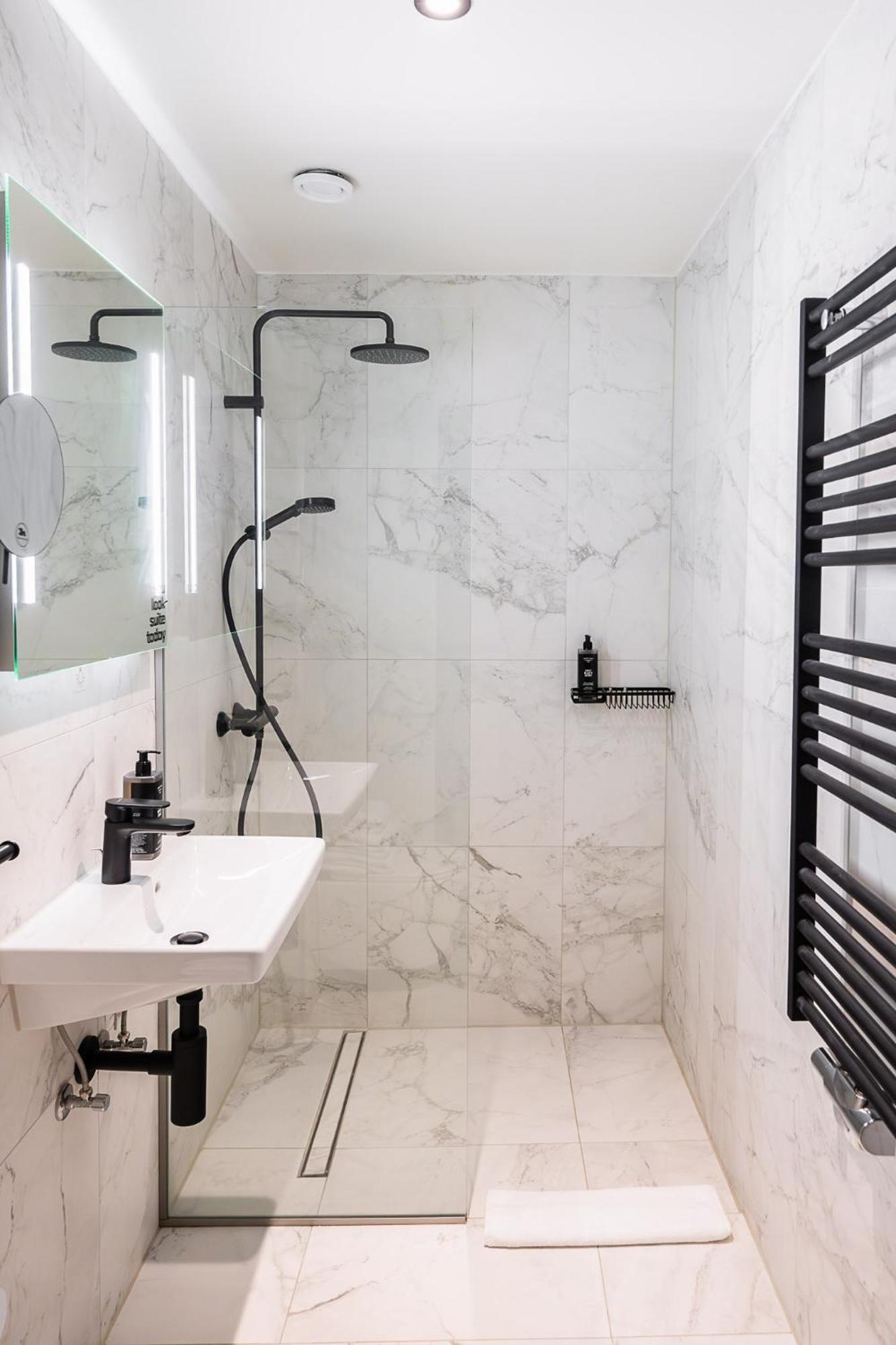 Limehome Amsterdam Leidsekruisstraat 외부 사진